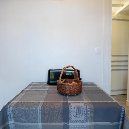 דירה Guestready - Mountain Retreat In The Heart Of מנטון